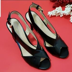 Liz Claiborne Womens Marner Strap Sandals.